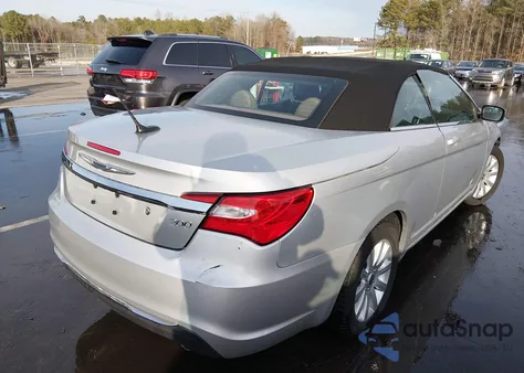 2011 Chrysler 200 Touring из США, поврежденный, VIN 1C3BC2EG0BN601100